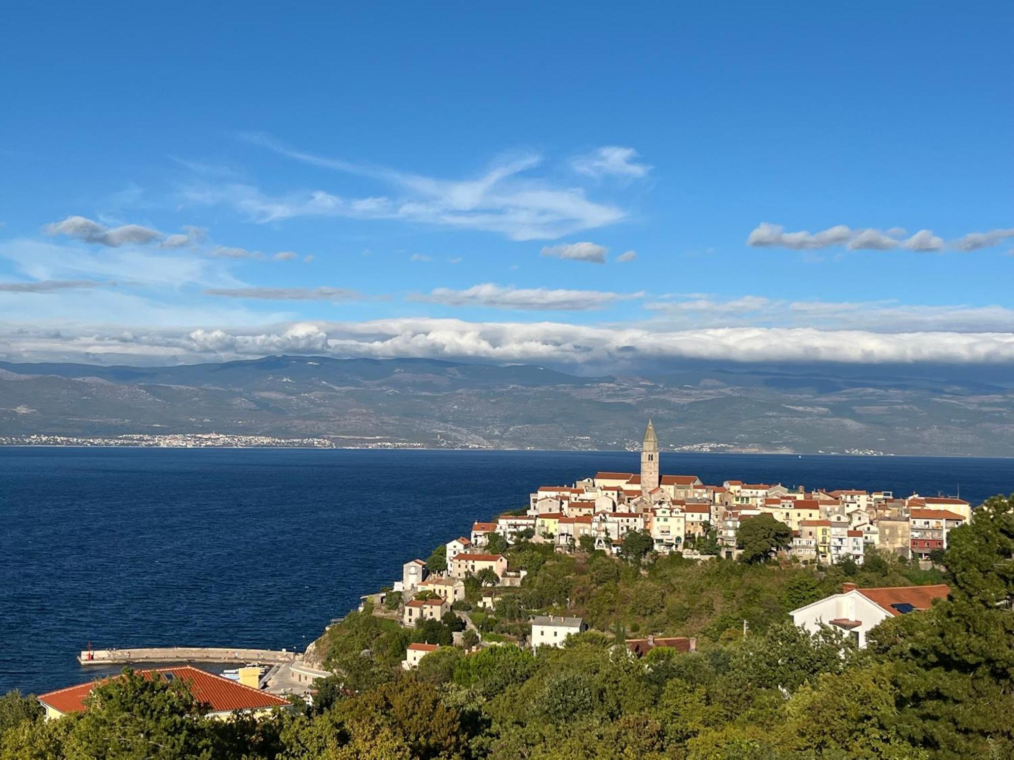 Apartment Arte Vrbnik Zewnętrze zdjęcie
